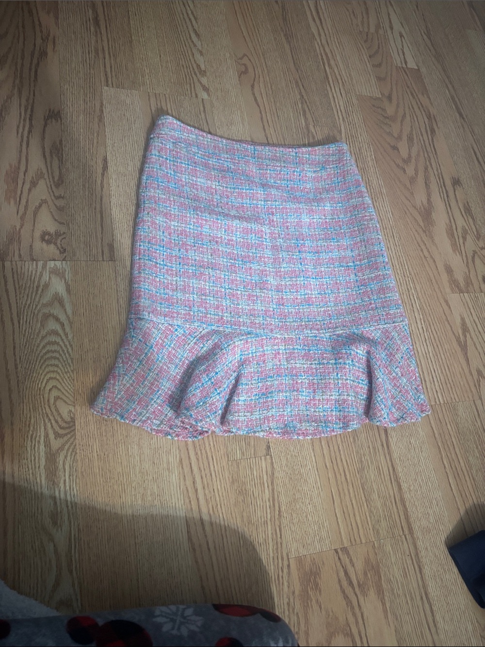 Karen Kane Pink Tweed Ruffle-Hem Mini Skirt